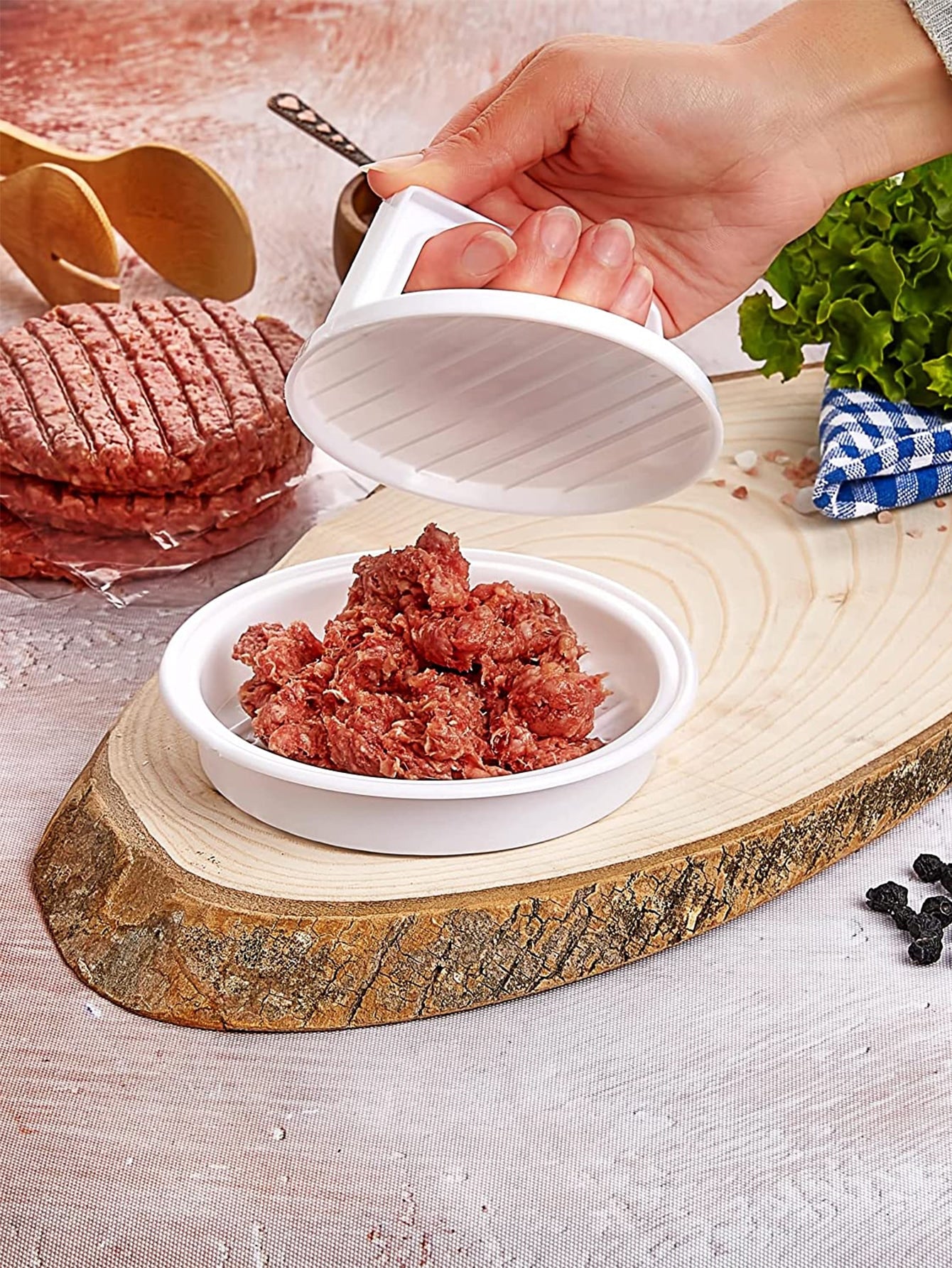 Easy-Release Burger Press Patty Maker – Perfectly Sized Hamburger Mold Rings for BBQ & Grill, Durable Polypropylene Kitchen Tool with Flip-Top Lid for Uniform Meat Patties, Practical Kitchenware, Easygrip Handle